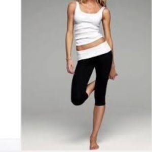 Victoria's Secret Pink Crop Leggings