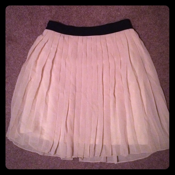Forever 21 skirt