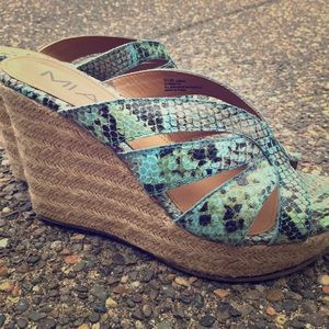 MIA Wedges