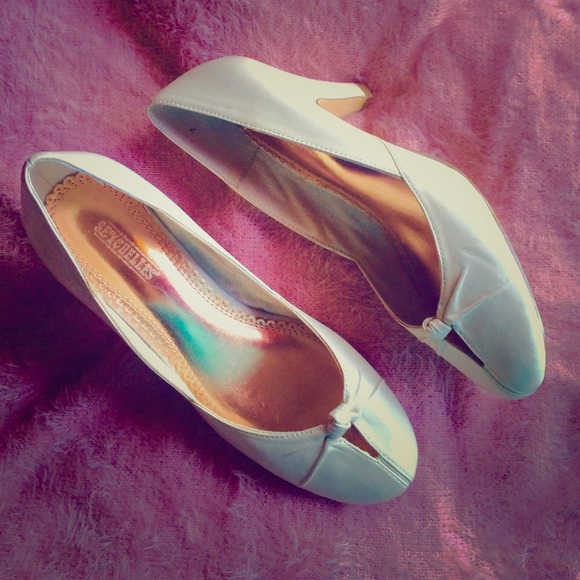 Seychelles Vintage Style Leather Pumps
