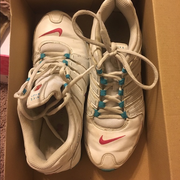 Nike shocks