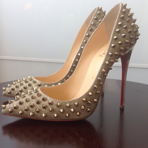 🎉HP🎉4.3.21🎉Silver glitter studded 120 pumps - Picture 13 of 13