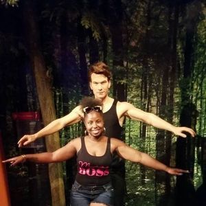 Meet your Posher, Cari