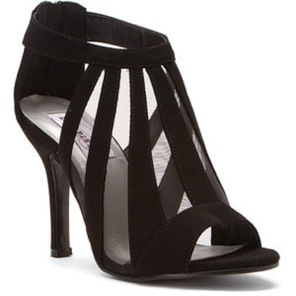 💕 Dyables Black Pump! 💗 - Picture 3 of 4