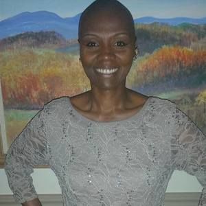 Meet your Posher, Leona