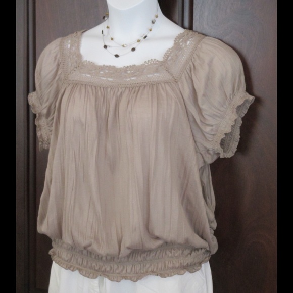 NWT Crinkled Peasant Shirt