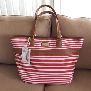 NWT $140 Jessica Simpson Fuchsia Tote Bag Large