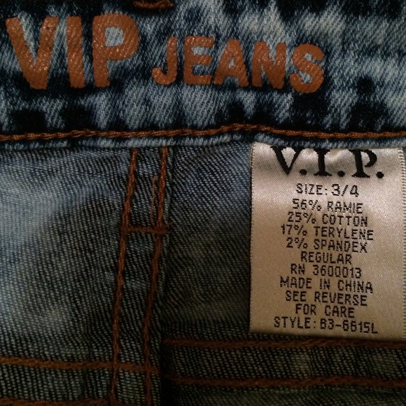 Faded wash capris - Picture 2 of 4