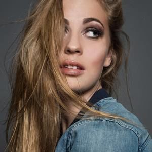 Meet your Posher, Jenny