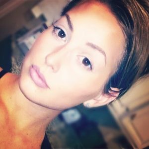 Meet your Posher, Brittney