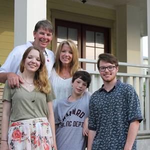 Meet your Posher, Kim