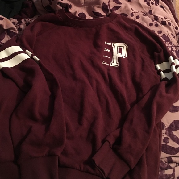VS Pink Crewneck