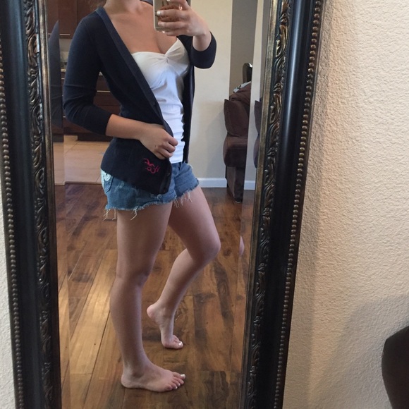 Sweater - Picture 4 of 4