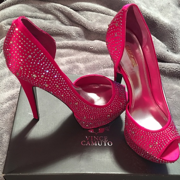 Bakers pink bling pumps