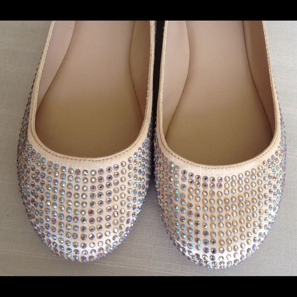 Steve madden Shoes - Steve Madden beige rhinestone ballet flat