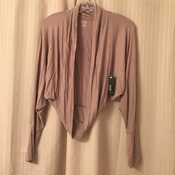 a.n.a Sweaters - NWT A.N.A. Shrug Top Coverup M Stretchy Petite