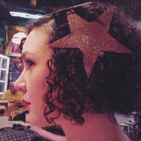 Meet your Posher, Ilana - Picture 1 of 1