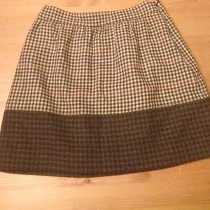Sweet herringbone skirt for fall