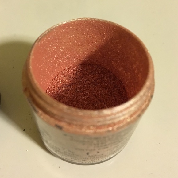 Mac pigment in deck chair discontinued rare