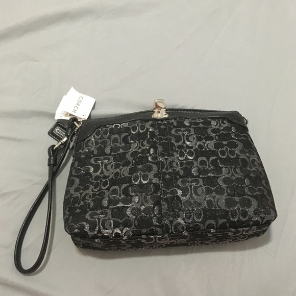 Coach wristlet never been used with tags