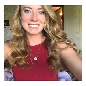 Meet your Posher, Makayla