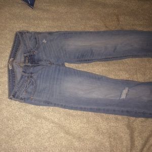 Light wash boot cut Hollister jeans!!