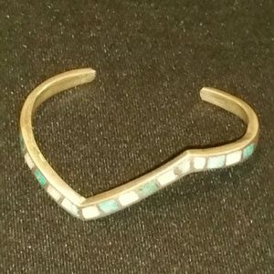 Silver bracelet with turquoise