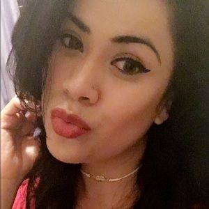 Meet your Posher, Julissa