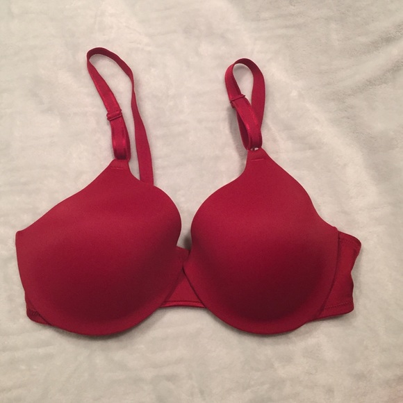 Like new red underwire bra - Picture 1 of 4