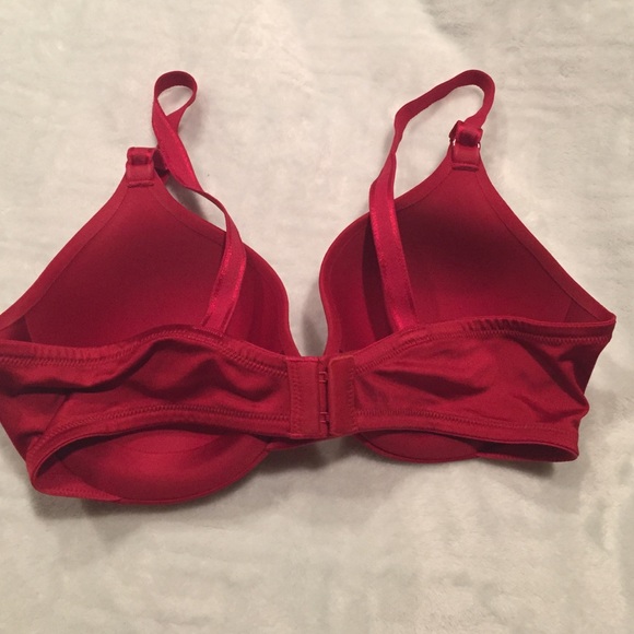 Like new red underwire bra - Picture 2 of 4