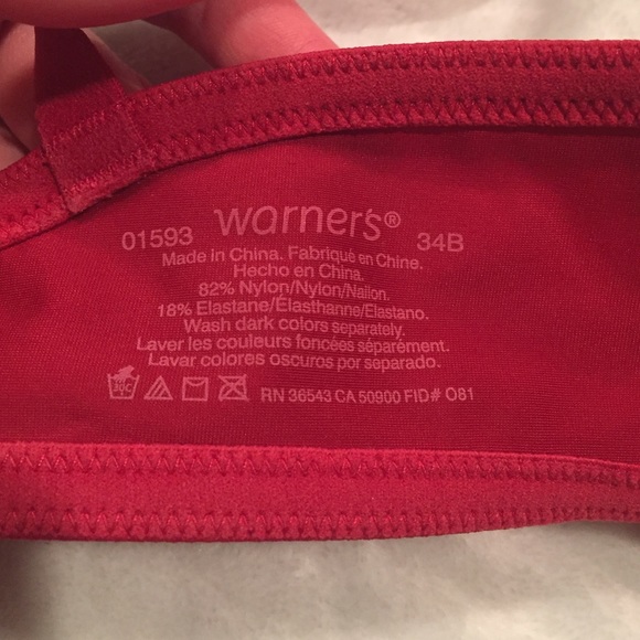 Like new red underwire bra - Picture 4 of 4