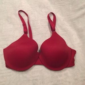 Like new red underwire bra