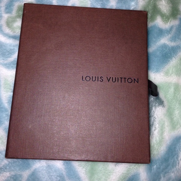 Louis Vuitton zippy coin purse