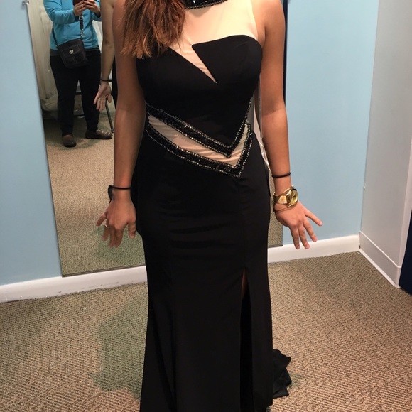 Black prom dress