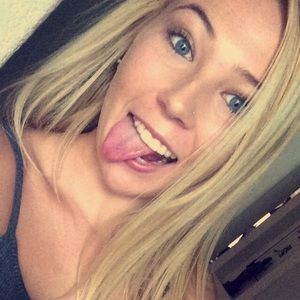 Meet your Posher, Naomi