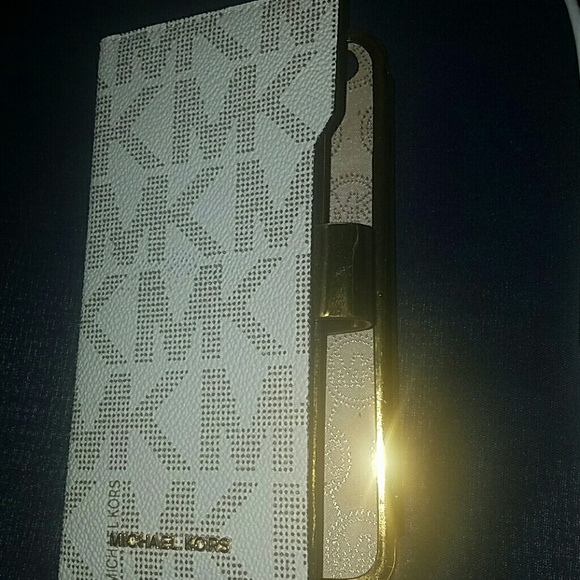 Michael kors iphone 6s case