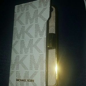 Michael kors iphone 6s case