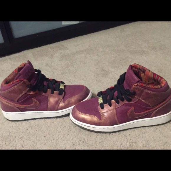 2014 Black History Month Air Jordan I Mid Maroon - Picture 3 of 4