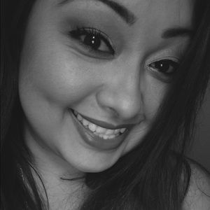 Meet your Posher, Angie