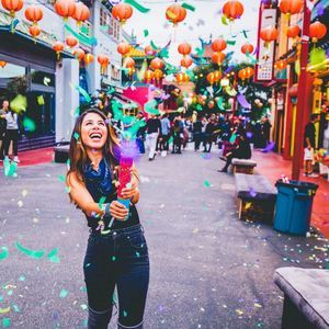 Meet your Posher, Azin