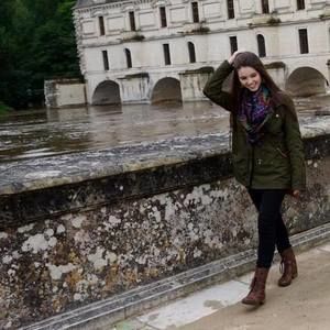 Meet your Posher, Kendra