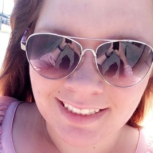 Meet your Posher, Mandy