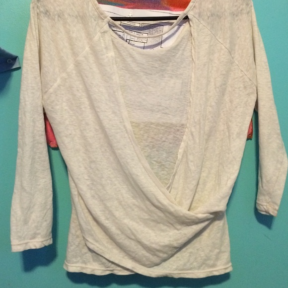 White shirt with cross in back - Picture 3 of 4