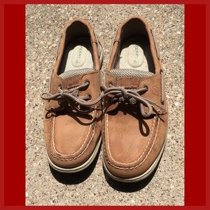Sperry top-sider boat shoes / moccasins