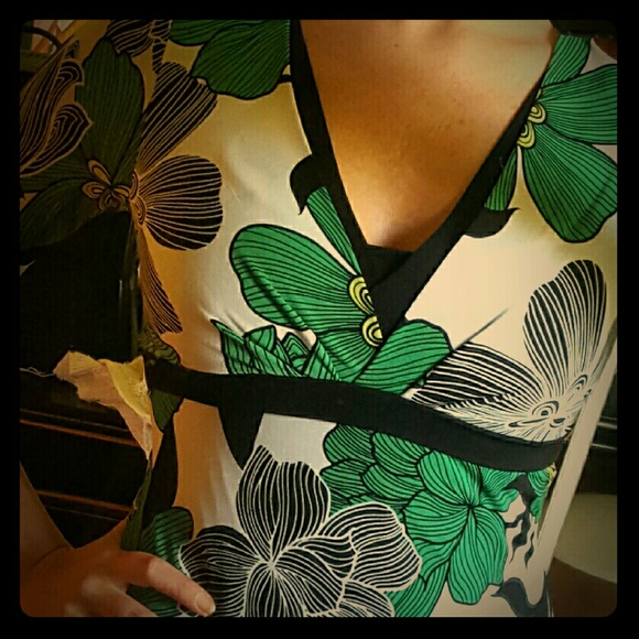 V Neck Blouse SM symmetrical 3/4 length sleeves