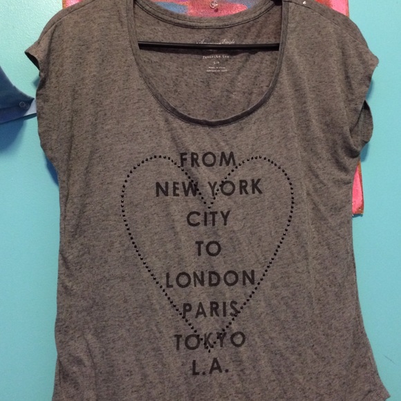 American Eagle graphic tee