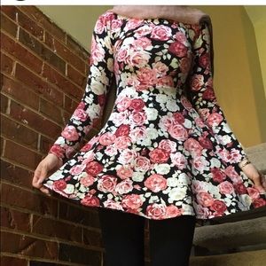 S floral skater dress S floral skater dress