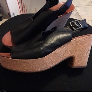 Size 40 Antelope. Black.