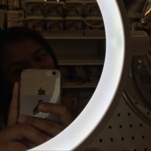 Meet your Posher, Adrienne