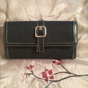 Nine West checkbook wallet